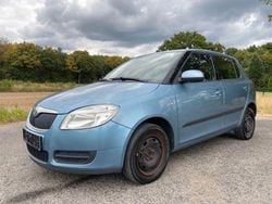 Grau Gebraucht 2009 Skoda Fabia Ambiente Kleinwagen | 1.590 € (Guter Preis)