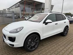 Weiß Gebraucht 2017 Porsche Cayenne S Platinum Edition SUV | 51.000 €