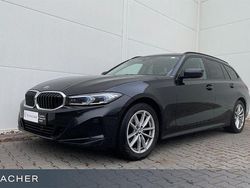 Saphirschwarz metallic Gebraucht 2025 BMW 318 Efficient Dynamics Kombi | 32.449 € (Guter Preis)