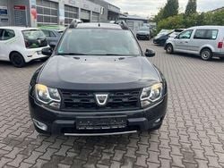 Schwarz Gebraucht 2017 Dacia Duster Black Shadow SUV | 6.497 € (Guter Preis)