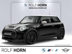 Midnight black metallic Gebraucht 2023 Mini Cooper SE Classic Kleinwagen | 18.810 € (Guter Preis)
