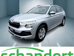 Brillantsilber metallic (silber) metallic Neu 2024 Skoda Kamiq Selection SUV | 25.850 € (Guter Preis)