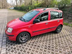 Rot Gebraucht 2010 Fiat Panda Kleinwagen | 2.600 € (Fairer Preis)
