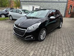 Schwarz perla metallic Gebraucht 2019 Peugeot 208 Allure Kleinwagen | 10.445 € (Guter Preis)