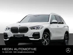 Weiß Gebraucht 2021 BMW X5 Sport Line SUV | 41.490 € (Superpreis)