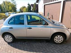 Grau Gebraucht 2006 Nissan Micra Kleinwagen | 2.200 € (Etwas zu teuer)