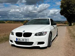 Weiß Gebraucht 2008 BMW 335 M Performance Coupé | 16.400 € (Fairer Preis)