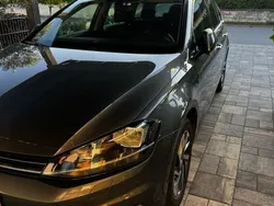 Grau Gebraucht 2017 VW Golf VII Sound Kombi | 10.700 € (Guter Preis)