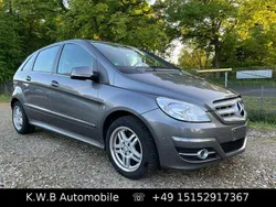 Grau Gebraucht 2011 Mercedes B200 Van / Kleinbus | 4.900 € (Superpreis)