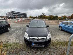 Schwarz Gebraucht 2008 Opel Zafira Van / Kleinbus | 5.500 € (Teuer)