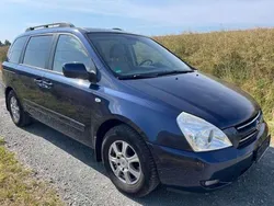 Blau Gebraucht 2010 Kia Carnival LX Van / Kleinbus | 4.700 € (Fairer Preis)