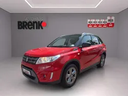 Rot Gebraucht 2017 Suzuki Vitara Comfort SUV | 11.990 € (Guter Preis)