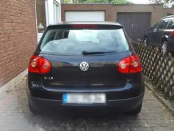 Schwarz Gebraucht 2004 VW Golf V Limousine | 2.800 €