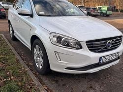 Weiß Gebraucht 2016 Volvo XC60 Ocean Race SUV | 12.500 € (Guter Preis)