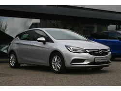 Argon silber Gebraucht 2016 Opel Astra Edition Limousine | 11.350 € (Fairer Preis)