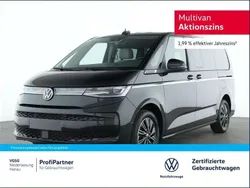Schwarz Gebraucht 2024 VW Multivan Style Van / Kleinbus | 56.930 € (Fairer Preis)