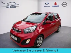 Rot Gebraucht 2013 Kia Picanto DREAM-TEAM Edition Kleinwagen | 6.780 € (Fairer Preis)