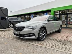 Grau Neu 2025 Skoda Superb SportLine Kombi | 64.879 €