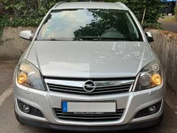 Silber Gebraucht 2008 Opel Astra Cosmo Kombi | 4.000 € (Etwas zu teuer)