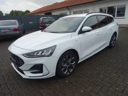 Weiß Gebraucht 2024 Ford Focus ST-Line Kombi | 19.990 € (Superpreis)