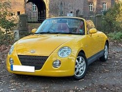 Gelb Gebraucht 2004 Daihatsu Copen Cabrio | 3.100 €
