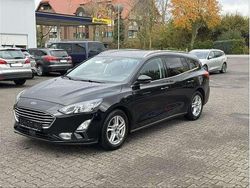 Obsidianschwarz metallic Gebraucht 2022 Ford Focus Cool & Connect Kombi | 12.980 € (Fairer Preis)