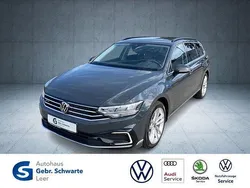 Grau Gebraucht 2021 VW Passat GTE Kombi | 22.290 € (Fairer Preis)