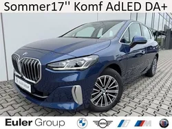 Phytonicblau metallic Gebraucht 2024 BMW 218 Active Tourer Luxury Line Van / Kleinbus | 28.733 € (Superpreis)