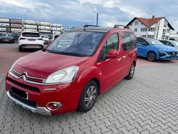 Rot Gebraucht 2014 Citroën Berlingo Van / Kleinbus | 5.450 € (Superpreis)