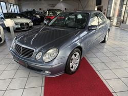 Blau Gebraucht 2004 Mercedes E200 Limousine | 4.649 € (Guter Preis)