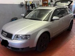 Silber Gebraucht 2003 Audi A4 Kombi | 1.799 € (Guter Preis)