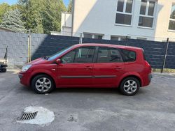 Rot Gebraucht 2007 Renault Scénic II Dynamique Van / Kleinbus | 999 € (Fairer Preis)