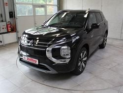 Kristallschwarz Neu 2025 Mitsubishi Outlander P-HEV Top SUV | 51.700 € (Fairer Preis)