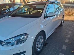 Weiß Gebraucht 2015 VW Golf VII Comfortline Kombi | 7.900 € (Fairer Preis)