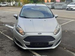 Silber Gebraucht 2012 Ford Fiesta Champions Edition Kleinwagen | 2.900 € (Etwas zu teuer)