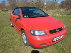 Rot Gebraucht 2005 Opel Astra Cabriolet Cabrio | 3.800 € (Etwas zu teuer)