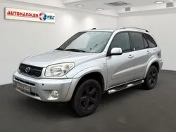Silber Gebraucht 2004 Toyota RAV4 SUV | 4.999 € (Superpreis)