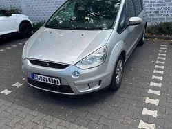 Silber Gebraucht 2008 Ford S-MAX Ambiente Van / Kleinbus | 2.900 € (Guter Preis)