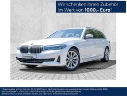 Weiß Gebraucht 2023 BMW 520 Luxury Line Kombi | 36.990 € (Guter Preis)