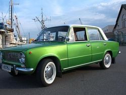 Grün Gebraucht 1973 Lada 2110 Limousine | 9.500 €