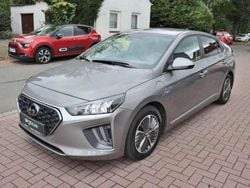 Fluidic metal / met Gebraucht 2020 Hyundai Ioniq Premium Kleinwagen | 19.840 € (Fairer Preis)