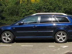 Blau Gebraucht 2008 Toyota Avensis Executive Kombi | 2.550 € (Fairer Preis)