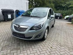 Silbersee/silver lake Gebraucht 2010 Opel Meriva Innovation Van / Kleinbus | 4.450 € (Guter Preis)