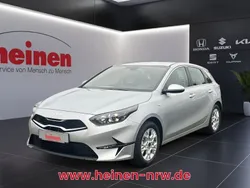 Silber Neu 2024 Kia Ceed Vision Limousine | 19.480 € (Superpreis)