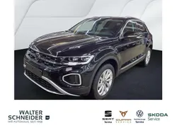 Deep black perleffekt Gebraucht 2024 VW T-Roc Style SUV | 29.850 € (Fairer Preis)