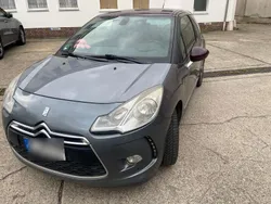 Grau Gebraucht 2010 Citroën DS3 Kleinwagen | 1.900 € (Guter Preis)