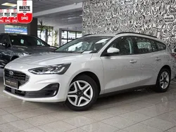 Silber Gebraucht 2022 Ford Focus Cool & Connect Kombi | 16.880 € (Guter Preis)
