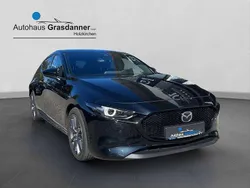 Schwarz Gebraucht 2021 Mazda 3 Selection Limousine | 22.900 € (Fairer Preis)