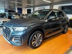 Grau Gebraucht 2024 Audi Q5 Ambiente SUV | 48.490 € (Fairer Preis)