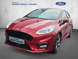 Rot Gebraucht 2018 Ford Fiesta ST-Line Limousine | 12.990 € (Etwas zu teuer)